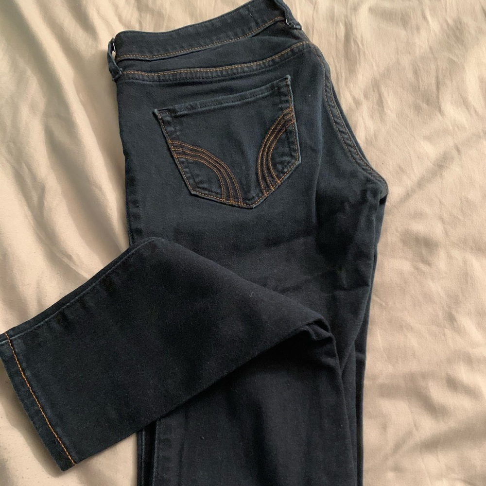 Hollister size 3R